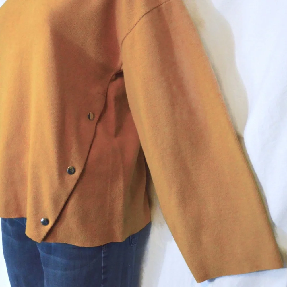 Zara Trafaluc Gold Sweater Size Medium - Picture 5 of 9